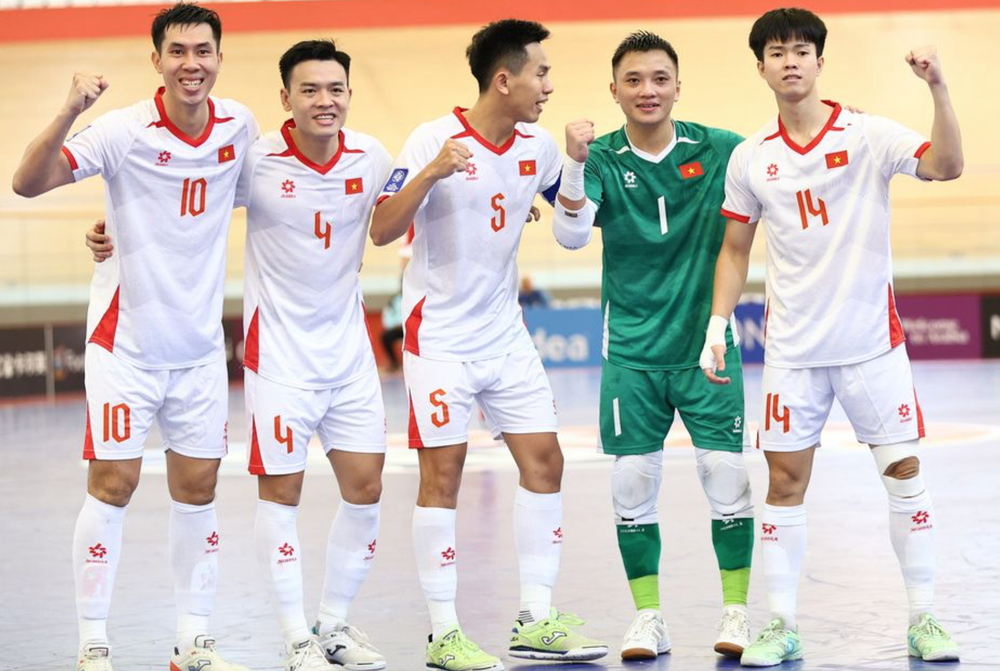 Thế hệ 2k mở đường, futsal Việt Nam sớm hoàn thành chỉ tiêu tại VCK châu Á 2026 - Ảnh 3. Thế hệ 2k mở đường, futsal Việt Nam sớm hoàn thành chỉ tiêu tại VCK châu Á 2026 - Ảnh 3.