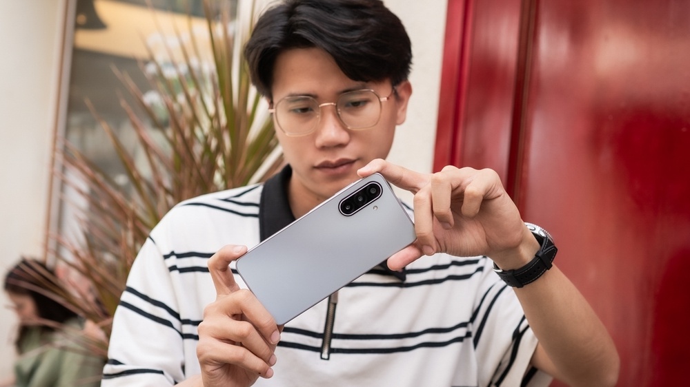 Samsung A17: Smartphone tầm trung mới "cân" mọi tác vụ hàng ngày - Ảnh 3. Samsung A17: Smartphone tầm trung mới "cân" mọi tác vụ hàng ngày - Ảnh 3.