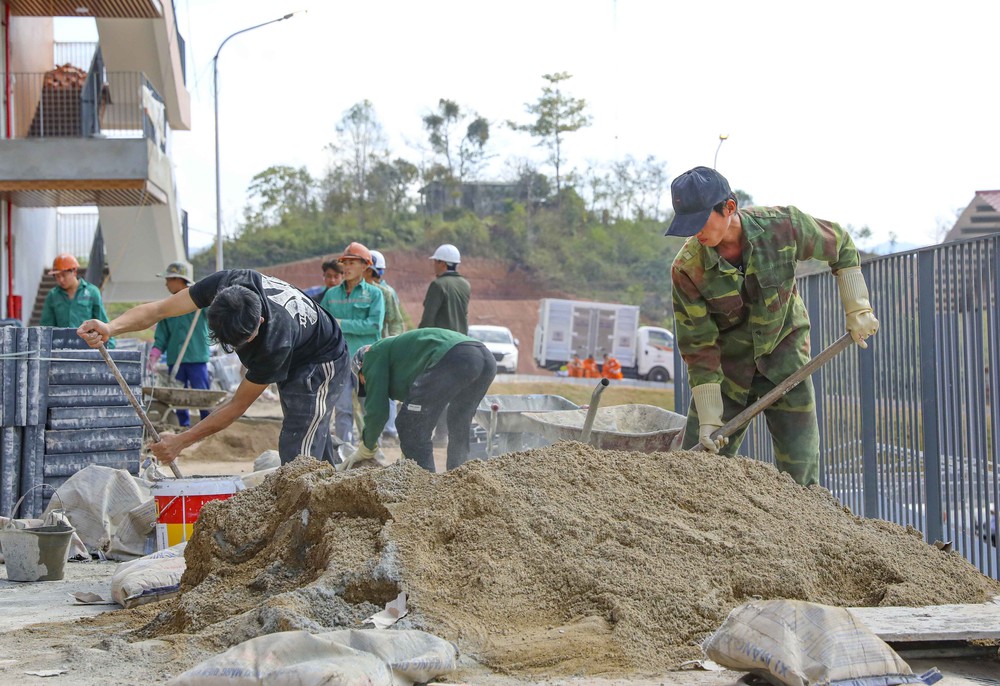Cận cảnh Trường liên cấp ở vùng biên giới Si Pa Phìn trước ngày khánh thành - Ảnh 15.
