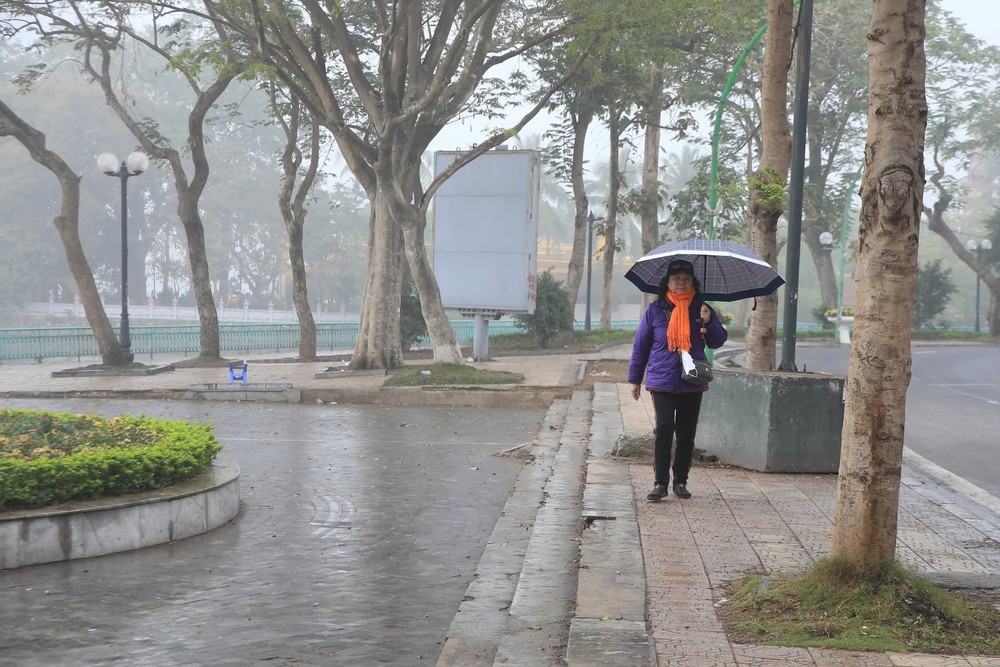 Dự báo thời tiết ngày 30/1: Miền Bắc sáng sớm có sương mù, đêm có mưa nhỏ - Ảnh 2.