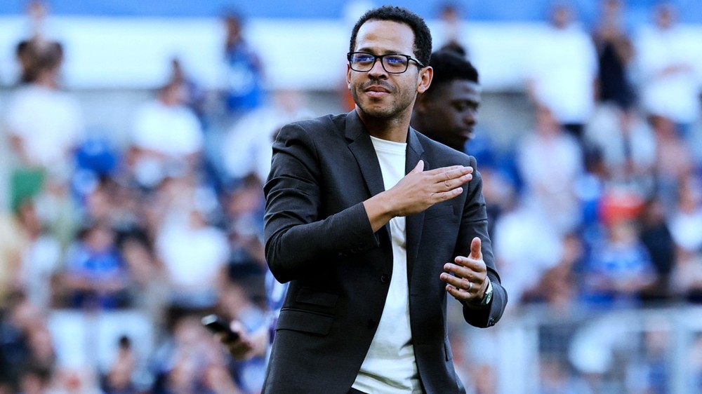 Ứng cử viên số một cho 'ghế nóng' ở Chelsea trả lời đầy ẩn ý về khả năng gia nhập - Ảnh 1.