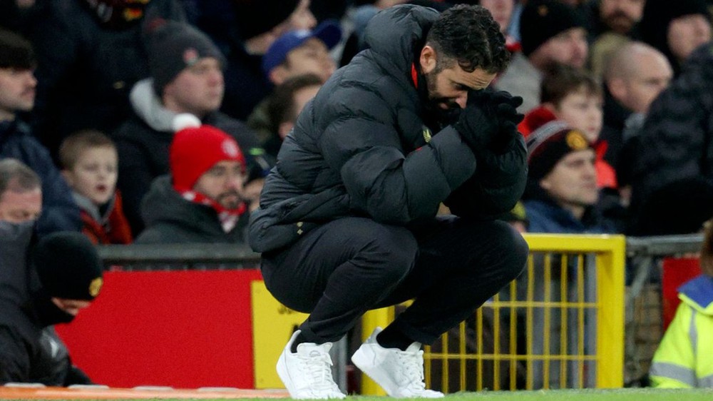 HLV Ruben Amorim lộ bất đồng với thượng tầng MU - Ảnh 2.