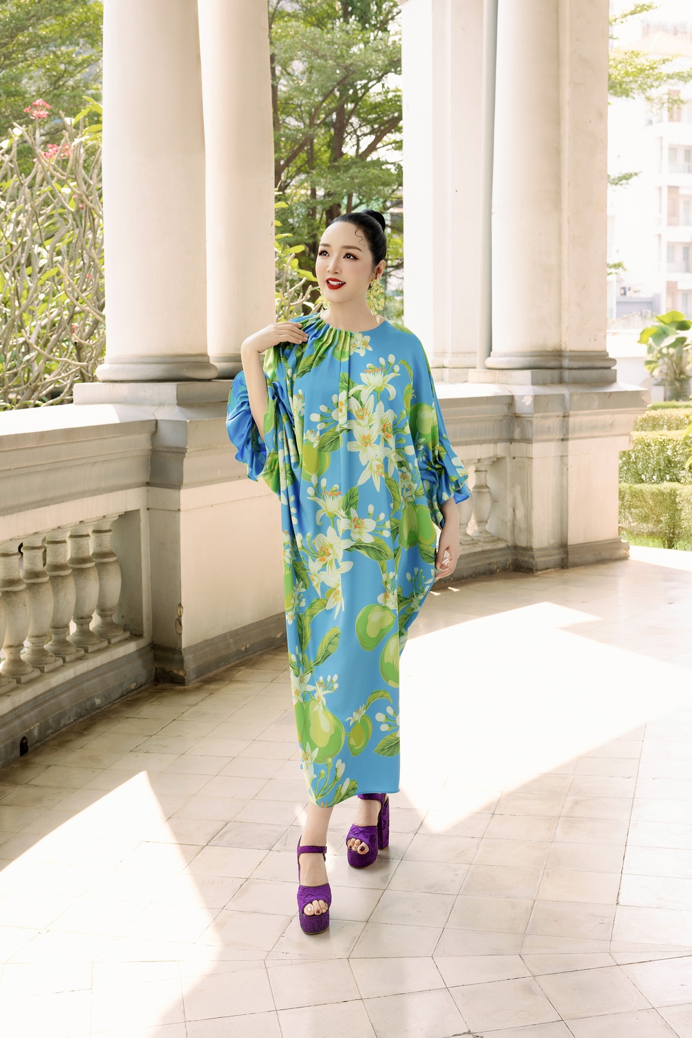 Giáng My xuống phố rực rỡ với thiết kế của VUNGOC&SON - Ảnh 3. Giáng My xuống phố rực rỡ với thiết kế của VUNGOC&SON - Ảnh 3.