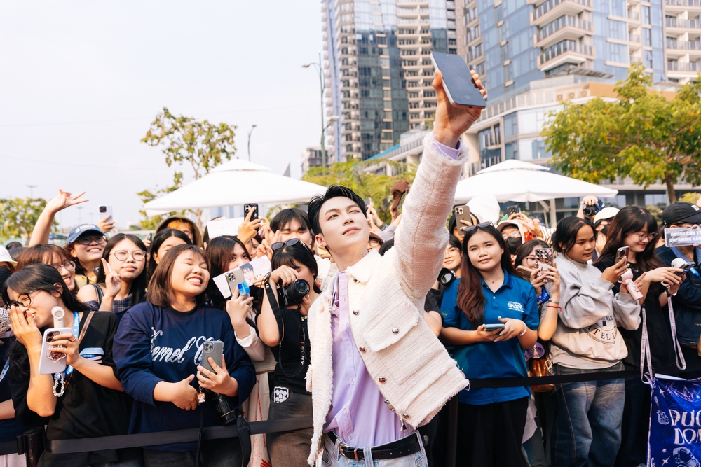 Dương Domic khuấy động buổi ra mắt realme 16 Pro & realme 16 5G - Ảnh 2.