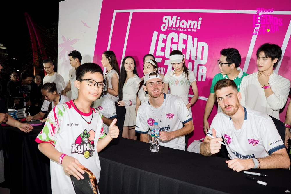 Dàn sao pickleball thế giới bước vào sân giao lưu cùng cộng đồng Việt Nam - Ảnh 3.