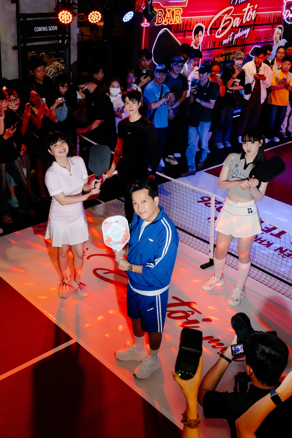 Trường Giang tâm huyết với "Nhà ba tôi một phòng" ở đường đua phim Tết - Ảnh 1.