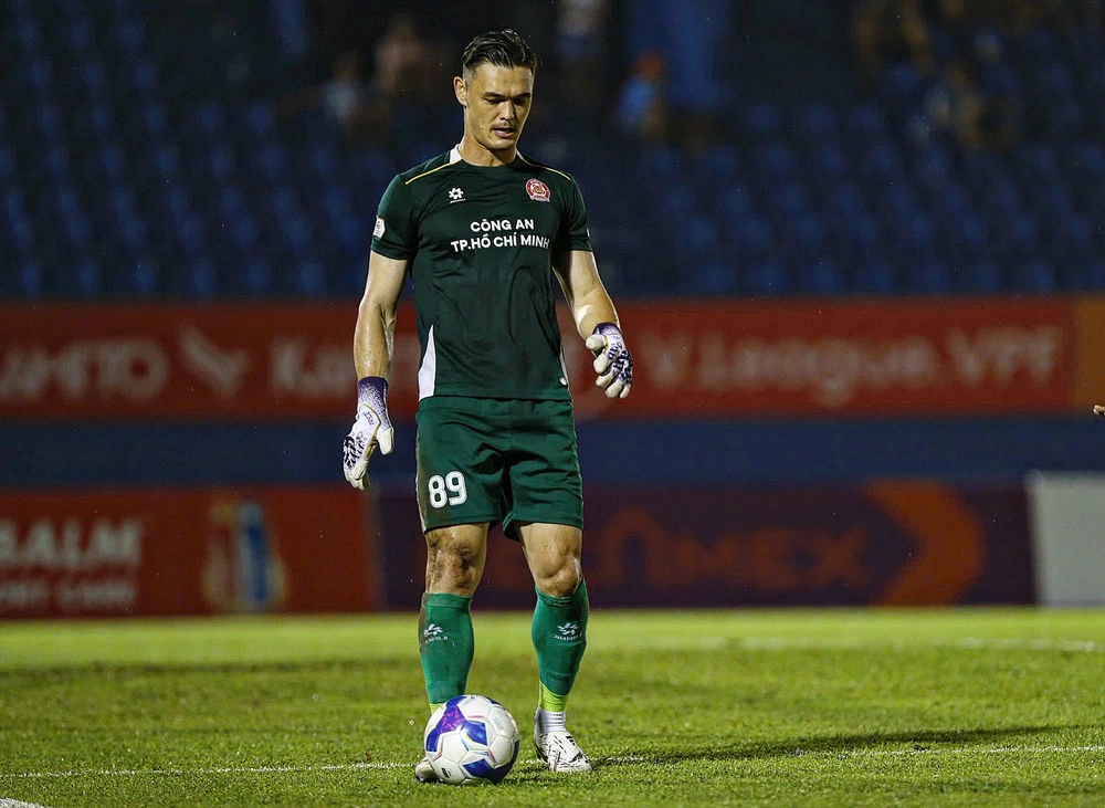 Đối thủ lo lắng khi đội tuyển Việt Nam sở hữu 3 thủ môn Việt kiều - Ảnh 1.