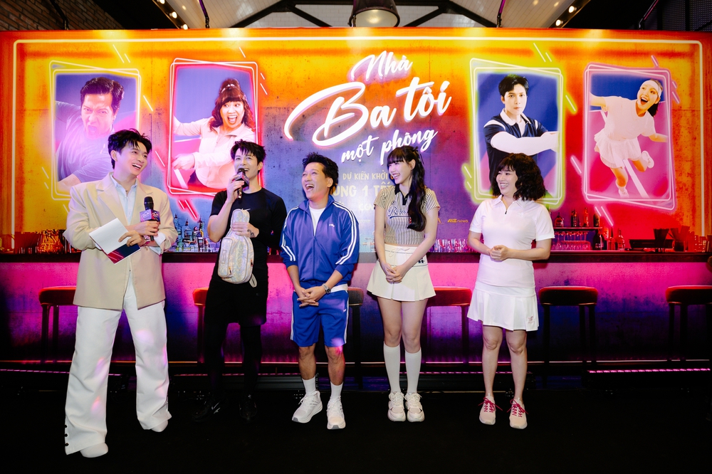 Trường Giang tâm huyết với "Nhà ba tôi một phòng" ở đường đua phim Tết - Ảnh 2.