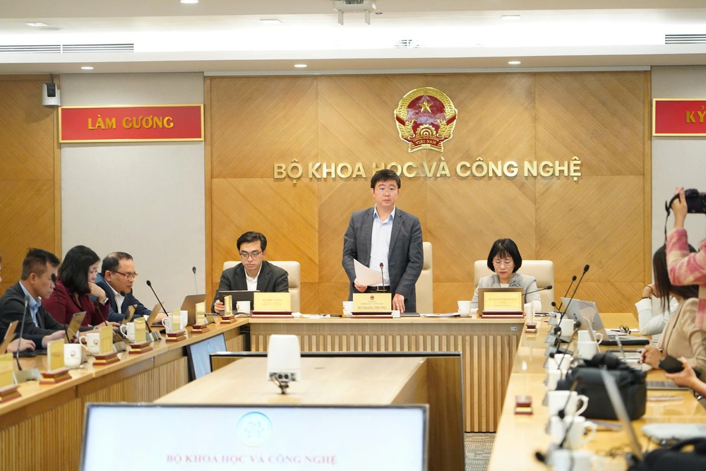 Ứng dụng công nghệ bảo đảm thông tin liên lạc, chất lượng hàng hóa dịp Tết Nguyên đán Bính Ngọ 2026 - Ảnh 1.