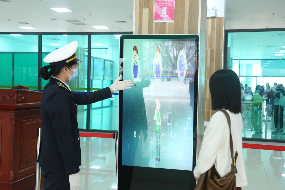 Các nước tăng cường biện pháp y tế phòng ngừa virus Nipah - Ảnh 4. Các nước tăng cường biện pháp y tế phòng ngừa virus Nipah - Ảnh 4.