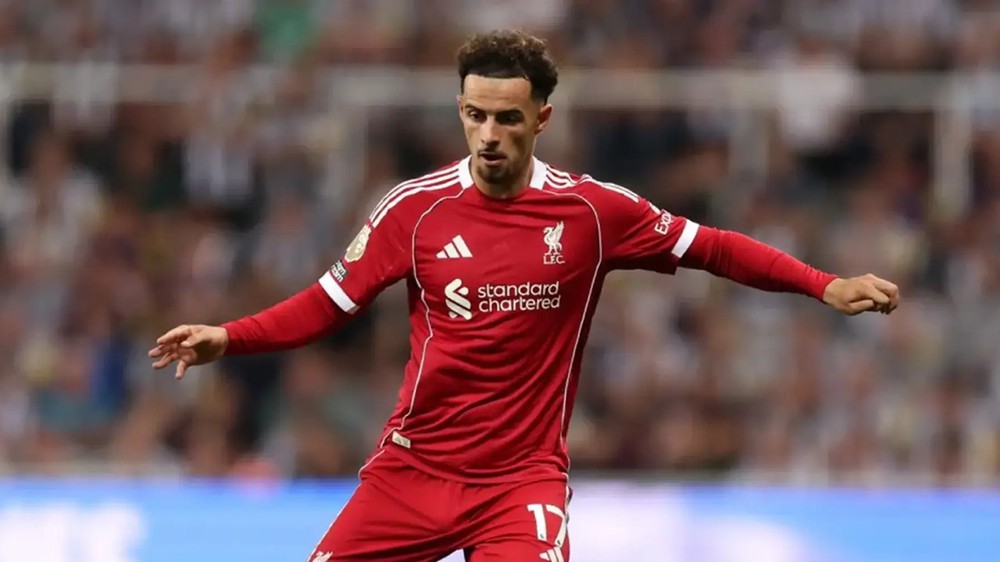 Tin chuyển nhượng hôm nay 31/1: Barcelona nhắm trung vệ số một của MU; tài năng trẻ Liverpool chuẩn bị gia nhập Inter Milan - Ảnh 3. Tin chuyển nhượng hôm nay 31/1: Barcelona nhắm trung vệ số một của MU; tài năng trẻ Liverpool chuẩn bị gia nhập Inter Milan - Ảnh 3.