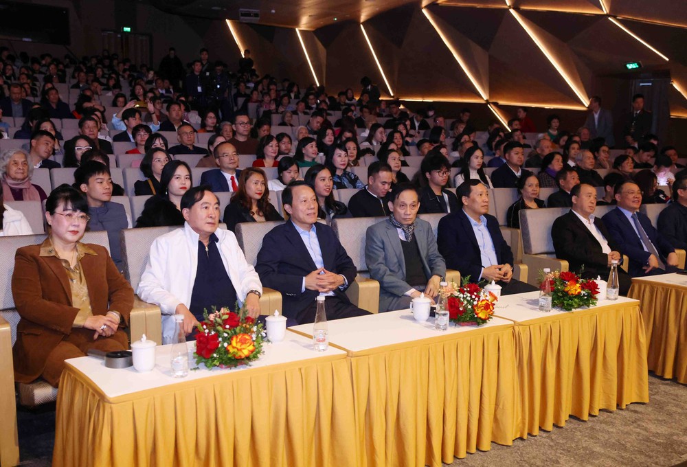 Chương trình nghệ thuật "Mùa xuân dâng Đảng" - Ảnh 1. Chương trình nghệ thuật "Mùa xuân dâng Đảng" - Ảnh 1.