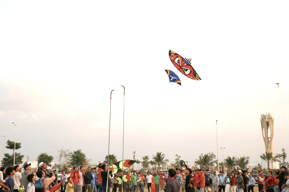 Đồng Nai: Rực rỡ sắc màu hội diều sáo Nha Bích - Ảnh 10. Đồng Nai: Rực rỡ sắc màu hội diều sáo Nha Bích - Ảnh 10.