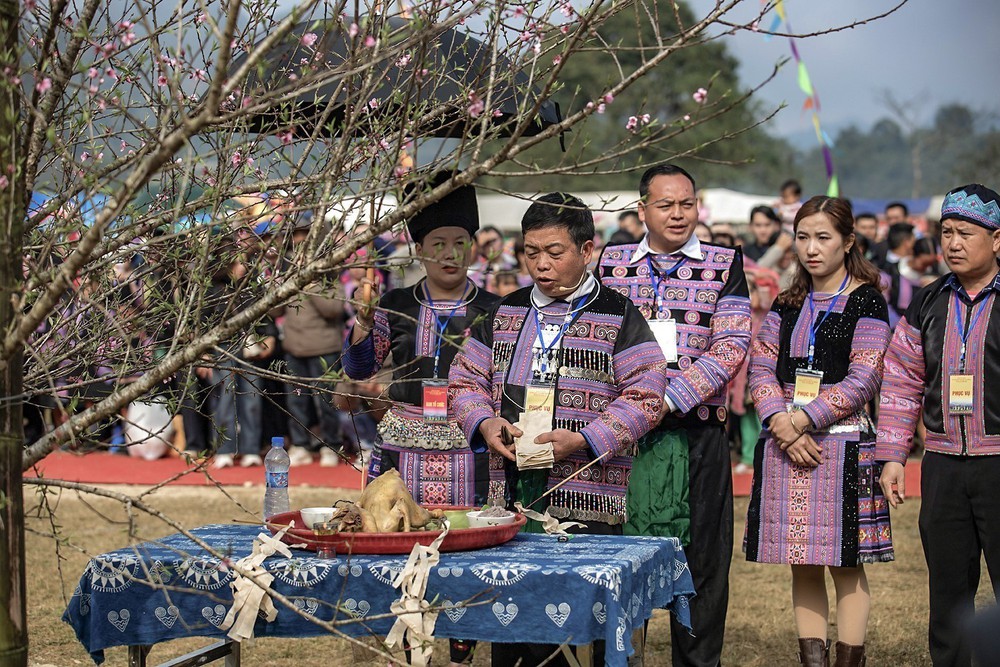Rộn ràng hội Gầu Tào của đồng bào Mông ở Pà Cò - Ảnh 2. Rộn ràng hội Gầu Tào của đồng bào Mông ở Pà Cò - Ảnh 2.