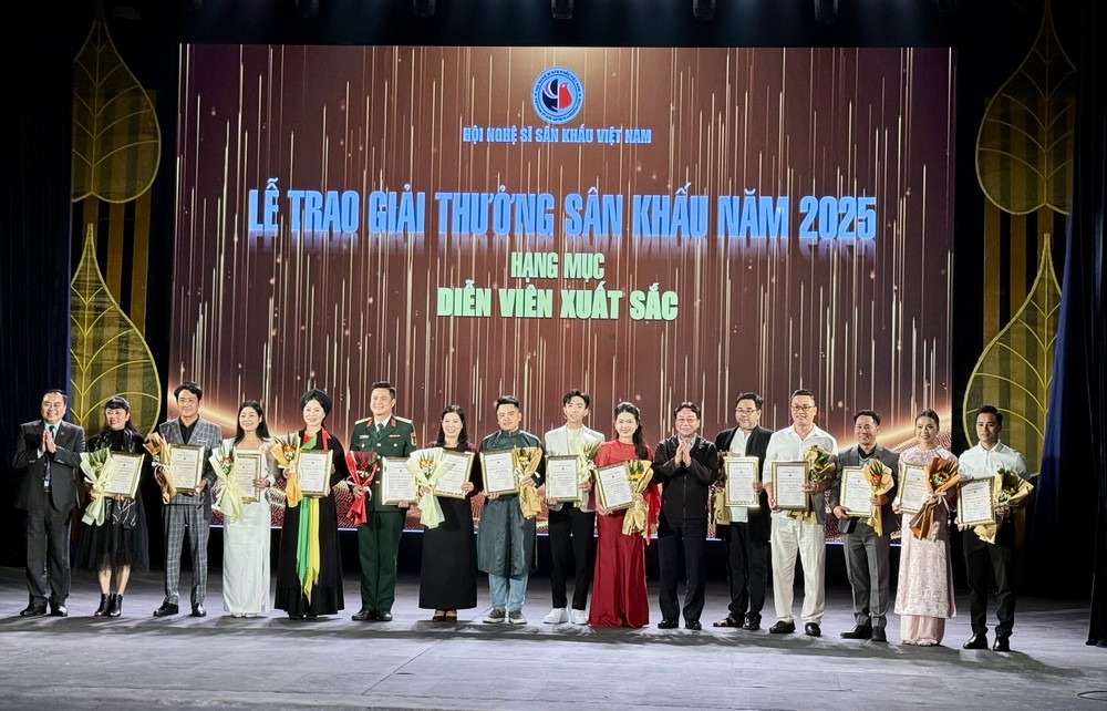 Trao 38 Giải thưởng Sân khấu năm 2025 cho các nghệ sĩ, tác giả, tác phẩm xuất sắc - Ảnh 6. Trao 38 Giải thưởng Sân khấu năm 2025 cho các nghệ sĩ, tác giả, tác phẩm xuất sắc - Ảnh 6.