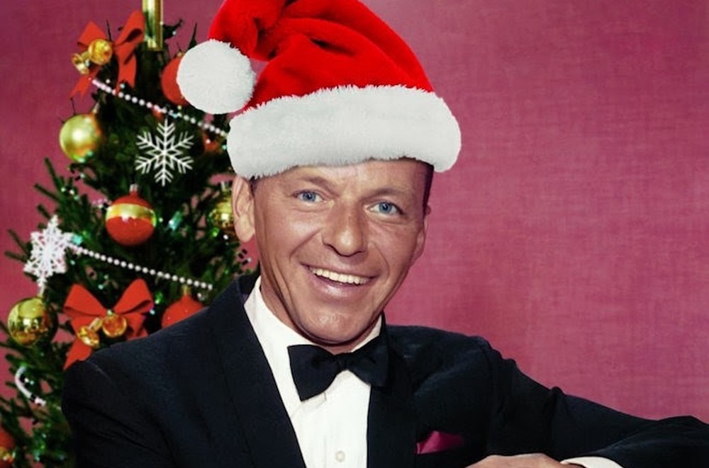 "Ông già Noel" mầu nhiệm trong "Ultimate Christmas" - Ảnh 1.