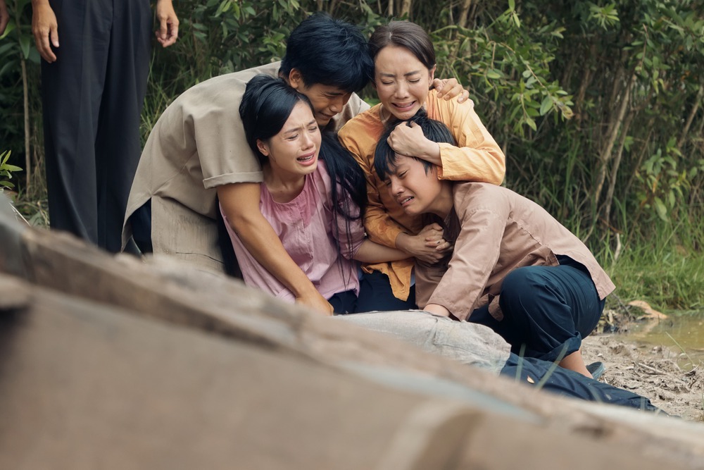 Phim “Ai thương ai mến” - Nỗ lực tử tế nhưng chưa tạo đột phá - Ảnh 3. Phim “Ai thương ai mến” - Nỗ lực tử tế nhưng chưa tạo đột phá - Ảnh 3.