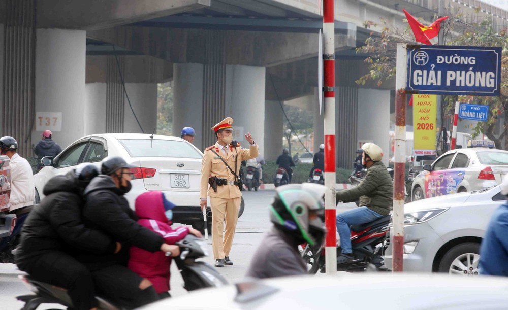 Dịp nghỉ Tết Dương lịch không xảy ra tai nạn đặc biệt nghiêm trọng, kiểm soát tốt ùn tắc giao thông - Ảnh 5.