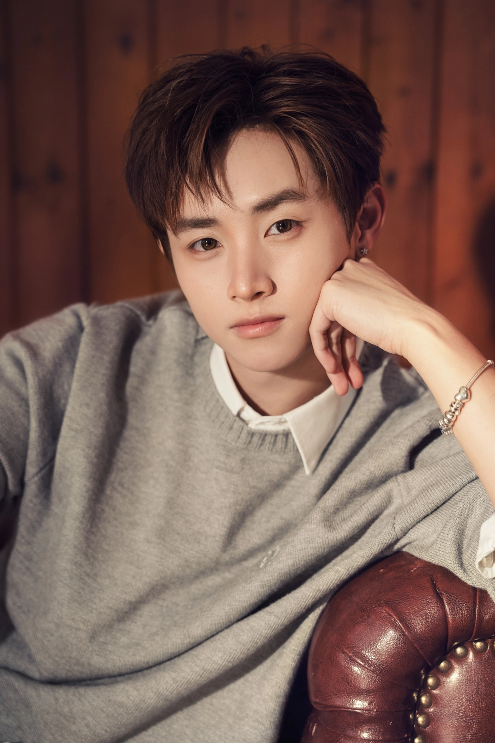 Sau “Anh trai” Say hi, CONGB tung MV “bài hát này dành riêng cho mình em” - Ảnh 5. Sau “Anh trai” Say hi, CONGB tung MV “bài hát này dành riêng cho mình em” - Ảnh 5.