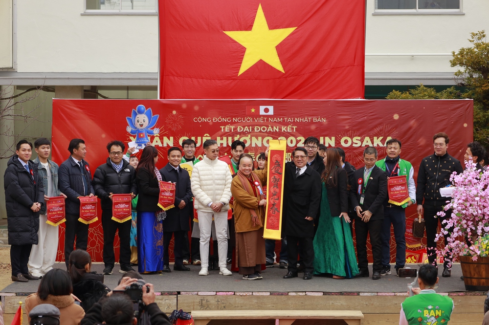 Hơn 1000 người tham dự Hội xuân 2026 - Tết đại đoàn kết tại Osaka, Nhật Bản - Ảnh 1.