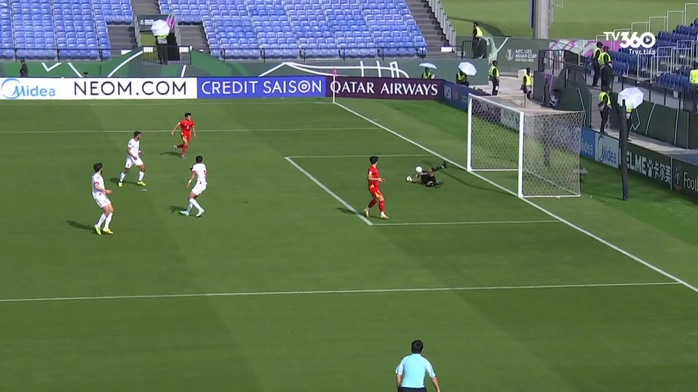 TRỰC TIẾP bóng đá Việt Nam vs Jordan: Minh Phúc dứt điểm (H1, 0-0) - Ảnh 2.