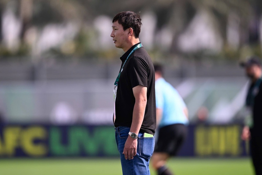 HLV Kim Sang Sik: 'U23 Việt Nam đã rèn kỹ các tình huống cố định' - Ảnh 1. HLV Kim Sang Sik: 'U23 Việt Nam đã rèn kỹ các tình huống cố định' - Ảnh 1.