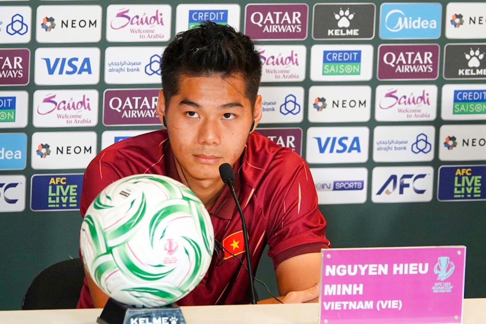 Tin nóng bóng đá Việt hôm nay 7/1: Chủ tịch VFF chúc mừng U23 Việt Nam; Kyrgyzstan dồn sức đấu U23 Việt Nam - Ảnh 2. Tin nóng bóng đá Việt hôm nay 7/1: Chủ tịch VFF chúc mừng U23 Việt Nam; Kyrgyzstan dồn sức đấu U23 Việt Nam - Ảnh 2.
