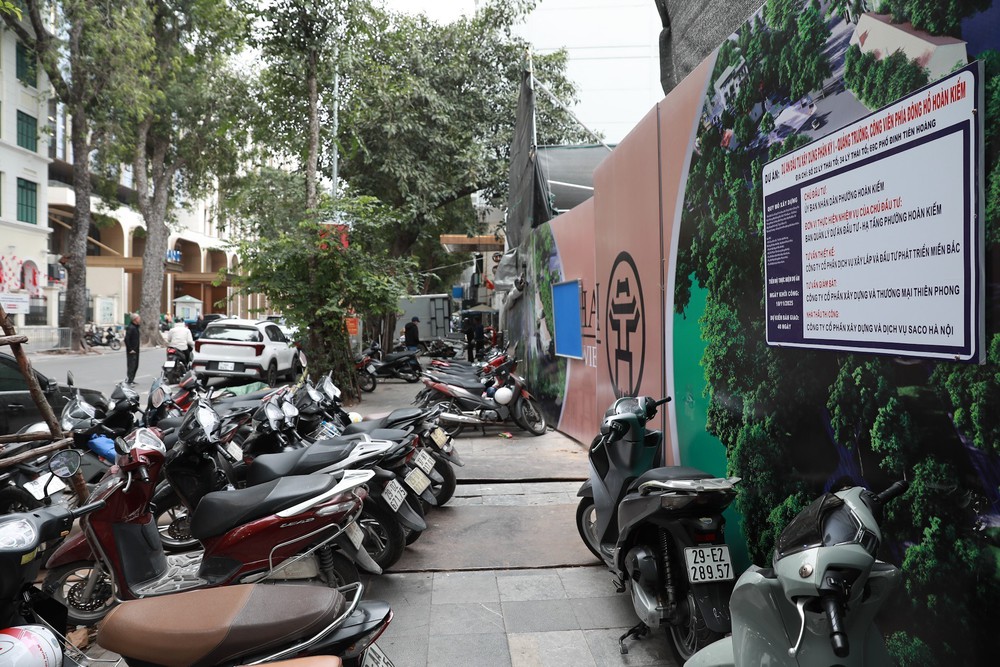 Các hộ dân bàn giao mặt bằng dự án công viên phía Đông hồ Hoàn Kiếm - Ảnh 12. Các hộ dân bàn giao mặt bằng dự án công viên phía Đông hồ Hoàn Kiếm - Ảnh 12.