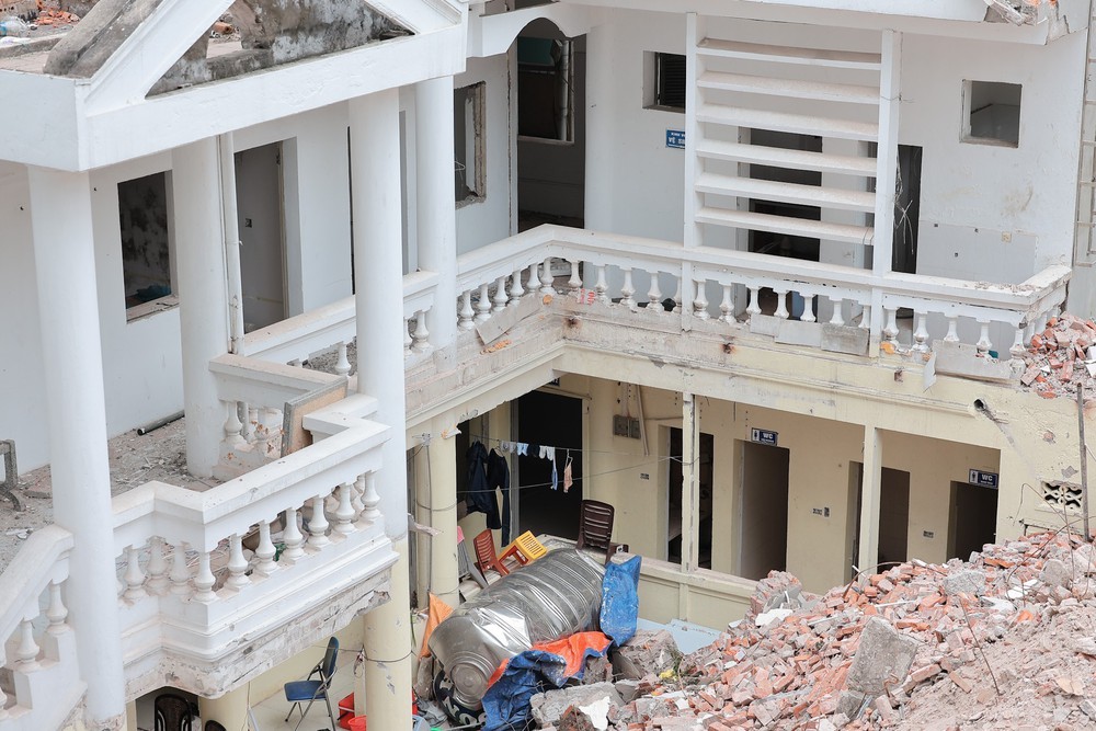 Các hộ dân bàn giao mặt bằng dự án công viên phía Đông hồ Hoàn Kiếm - Ảnh 2. Các hộ dân bàn giao mặt bằng dự án công viên phía Đông hồ Hoàn Kiếm - Ảnh 2.