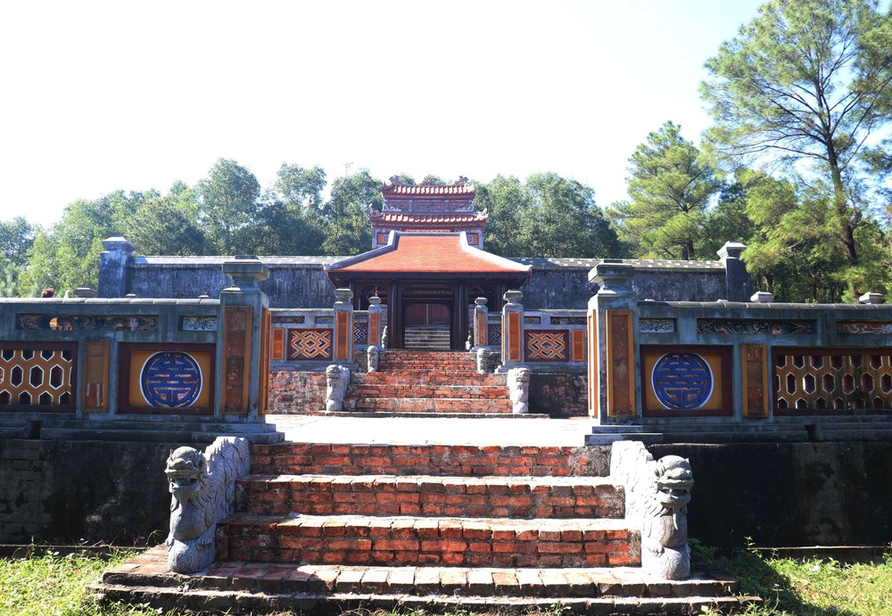 Công trình nhà rường tại di tích lăng vua Thiệu Trị chưa có trong quy hoạch - Ảnh 3.