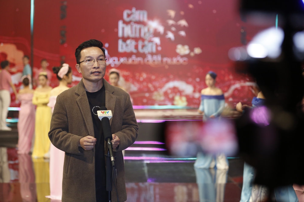 Đạo diễn VTV Nguyễn Anh Dũng: Giữ mạch cảm xúc truyền hình giữa làn sóng giải trí số - Ảnh 3.