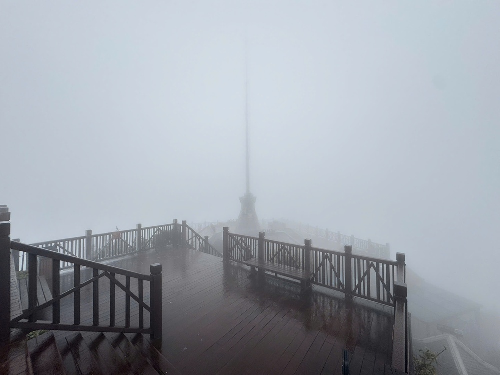  Băng tuyết trên đỉnh Fansipan (Sa Pa) - Ảnh 11.