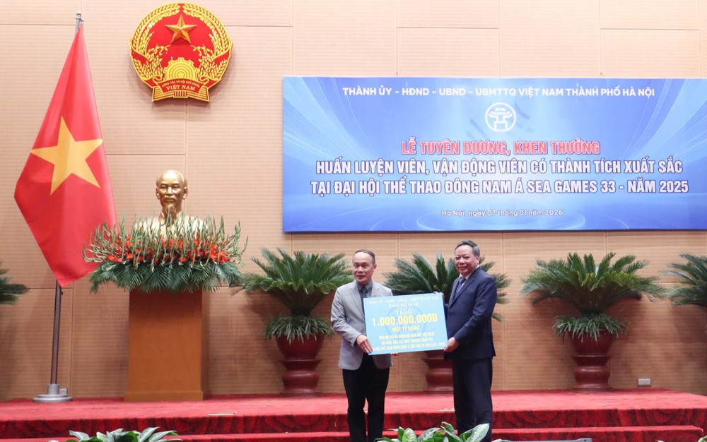 Hà Nội thưởng 3 tỷ đồng cho HLV, VĐV lập công tại SEA Games 33, đội U22 Việt Nam được trao 1 tỷ - Ảnh 1.