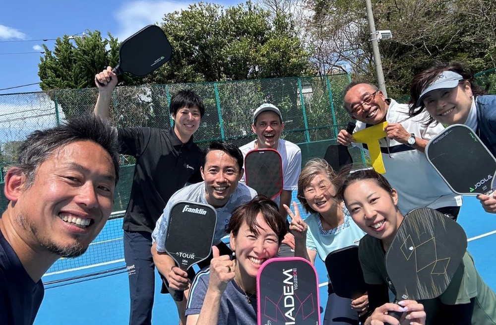 Pickleball trở thành môn thể thao đô thị mới - Ảnh 1.