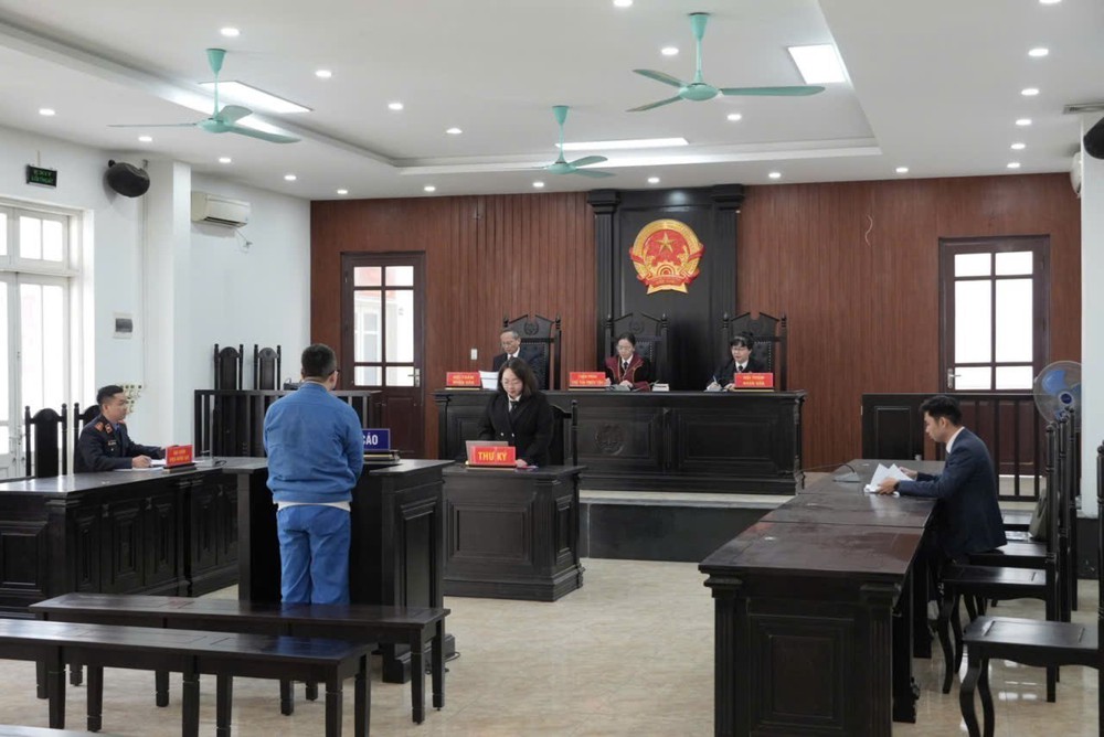 Hà Nội: Phạt 6 tháng tù đối tượng gây rối ở sảnh thang máy chung cư - Ảnh 2.