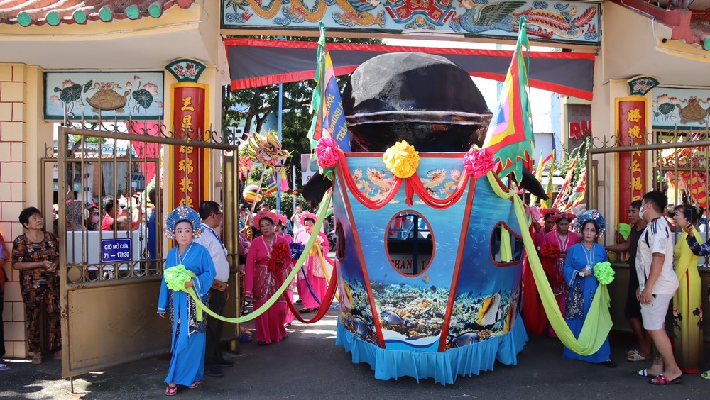 Bảo tồn, phát huy giá trị di sản văn hóa ở “siêu đô thị” - Ảnh 3.