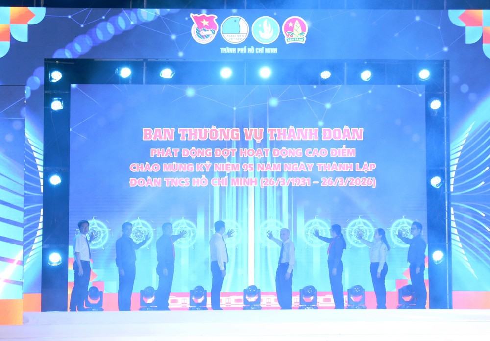 TP. Hồ Chí Minh tuyên dương học sinh, sinh viên tiêu biểu năm 2025 - Ảnh 1.