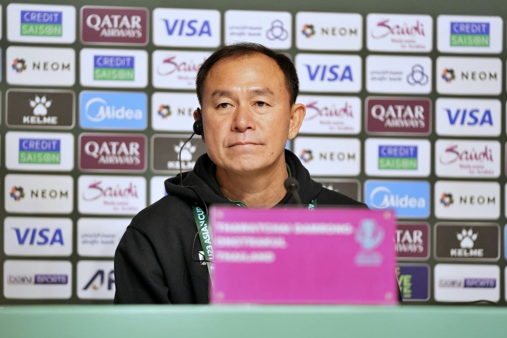 HLV U23 Thái Lan tự tin tuyên bố sẽ vượt qua U23 Úc để vào đến tứ kết U23 châu Á 2026 - Ảnh 2. HLV U23 Thái Lan tự tin tuyên bố sẽ vượt qua U23 Úc để vào đến tứ kết U23 châu Á 2026 - Ảnh 2.