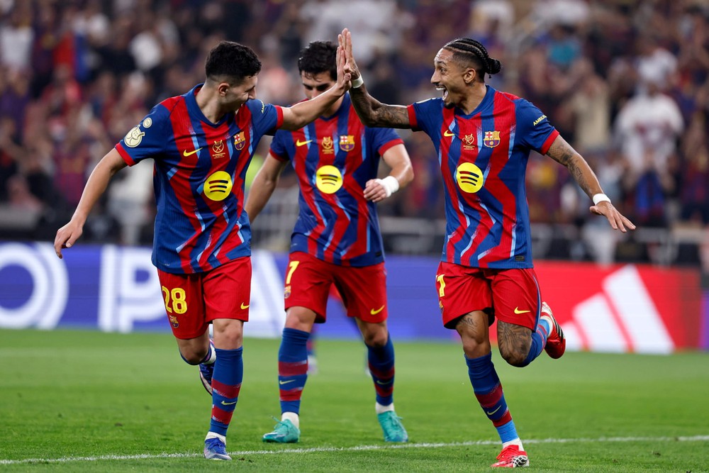 Barca đang tận hưởng Raphinha - Ảnh 1.