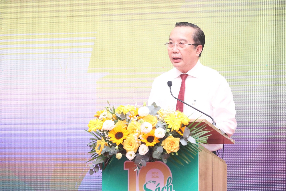 10 năm Đường sách TP.HCM - Một biểu tượng văn hóa đô thị - Ảnh 2. 10 năm Đường sách TP.HCM - Một biểu tượng văn hóa đô thị - Ảnh 2.