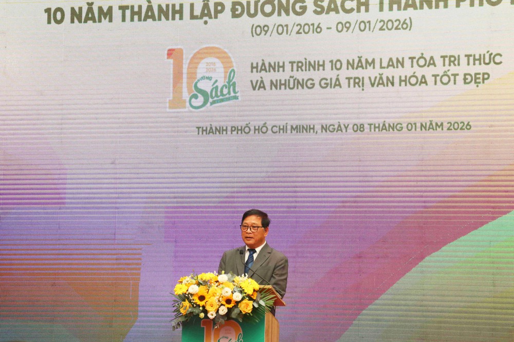 10 năm Đường sách TP.HCM - Một biểu tượng văn hóa đô thị - Ảnh 4. 10 năm Đường sách TP.HCM - Một biểu tượng văn hóa đô thị - Ảnh 4.