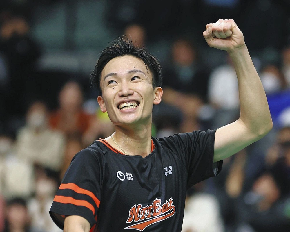 Huyền thoại cầu lông thế giới Momota Kento kết hôn - Ảnh 3.