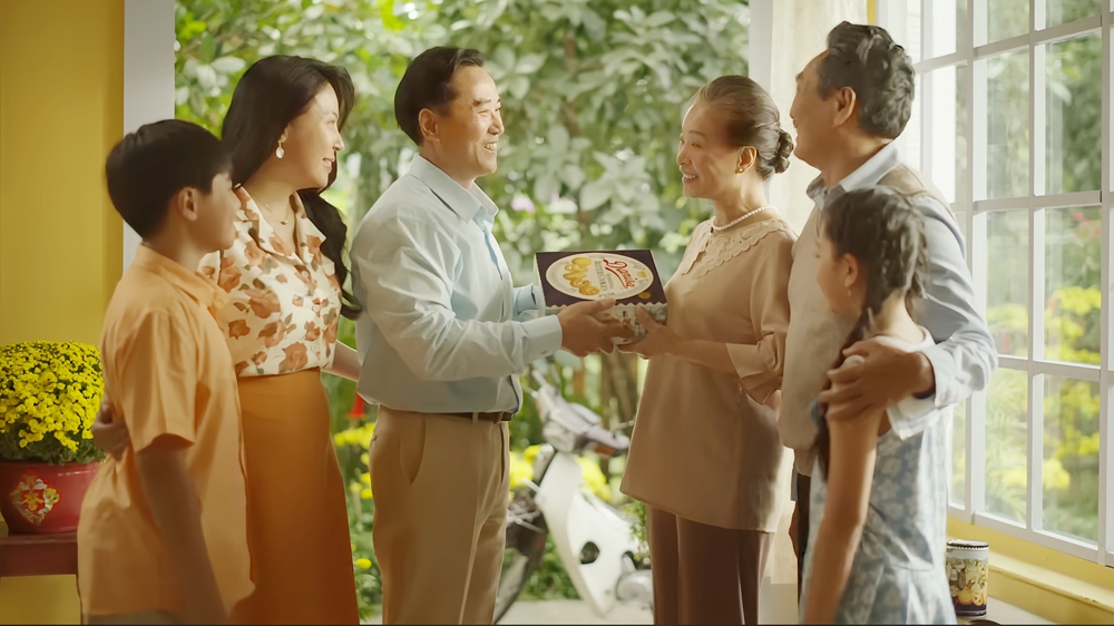 Danisa ra mắt MV Tết 2026 “Viết tiếp câu chuyện tri ân” - Ảnh 3.