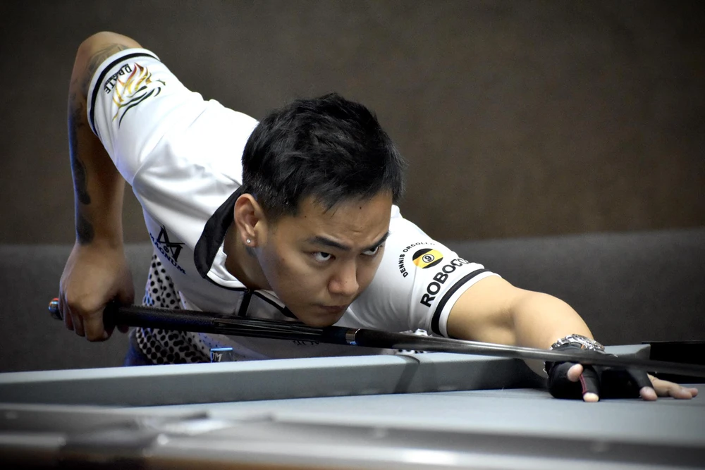 Johann Gonzales Chua, biệt danh Bad Koi, sinh ngày 31/5/1992, là cơ thủ nổi tiếng người Philippines. Mới đây, anh thông báo quyết định khiến người hâm mộ bất ngờ. Johann Gonzales Chua, biệt danh Bad Koi, sinh ngày 31/5/1992, là cơ thủ nổi tiếng người Philippines. Mới đây, anh thông báo quyết định khiến người hâm mộ bất ngờ.