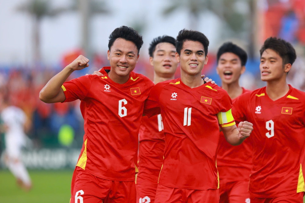 U23 Việt Nam sắp chính thức giành vé vào tứ kết giải U23 Châu Á 2026 U23 Việt Nam sắp chính thức giành vé vào tứ kết giải U23 Châu Á 2026