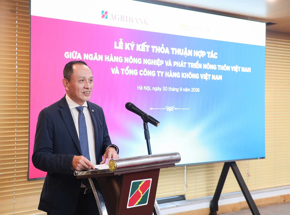 Agribank và Vietnam Airlines ký kết Thỏa thuận hợp tác toàn diện, kết nối hệ sinh thái hàng không - tài chính ngân hàng - Ảnh 2.