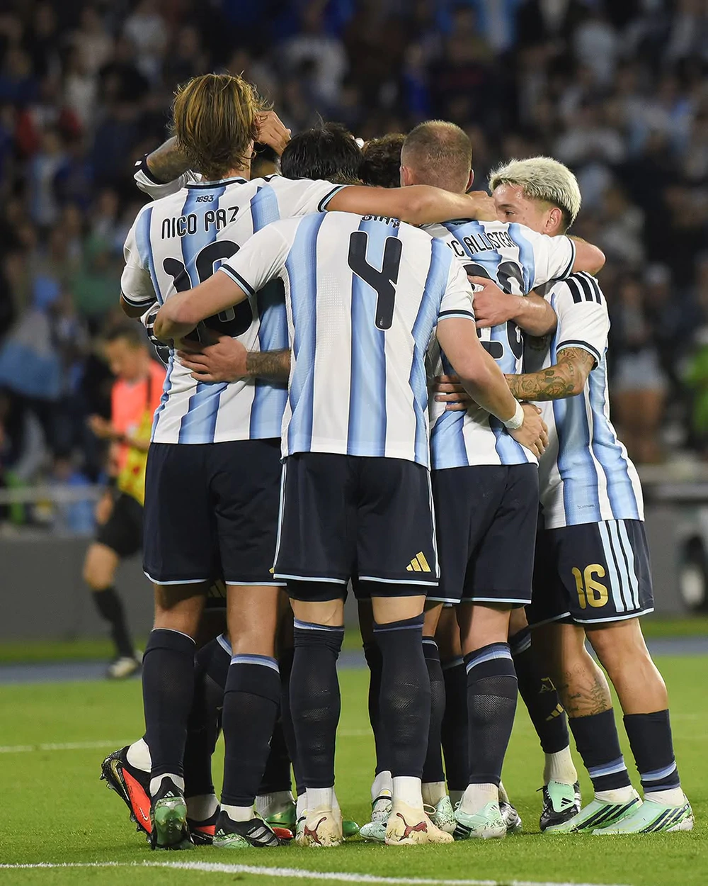 Lý do Messi vắng mặt trong trận Argentina thắng Bolivia 4-0 - Ảnh 1.