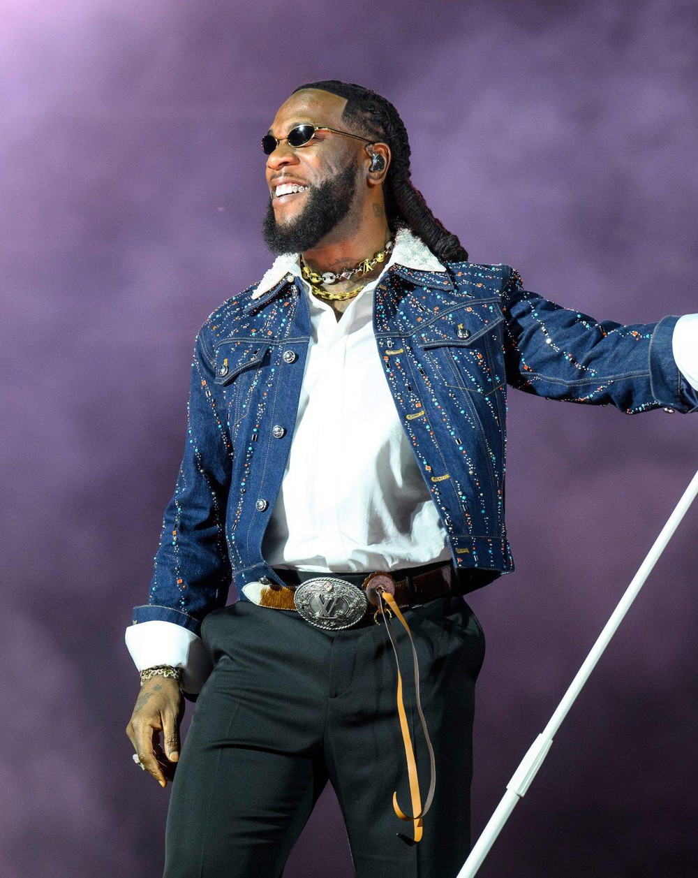 Burna Boy trở lại Stade de France trong cột mốc lịch sử của NFL - Ảnh 5. Burna Boy trở lại Stade de France trong cột mốc lịch sử của NFL - Ảnh 5.