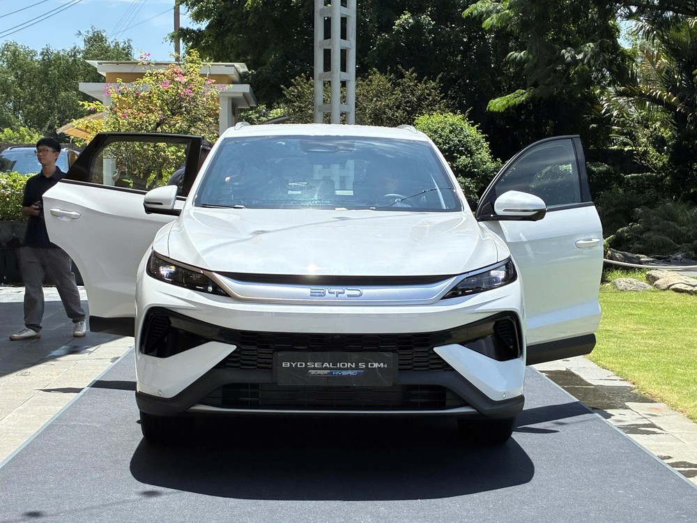 Sealion 5: C-SUV giá "tầm B", con át để BYD Việt Nam cán mục tiêu 10.000 xe - Ảnh 2. Sealion 5: C-SUV giá "tầm B", con át để BYD Việt Nam cán mục tiêu 10.000 xe - Ảnh 2.