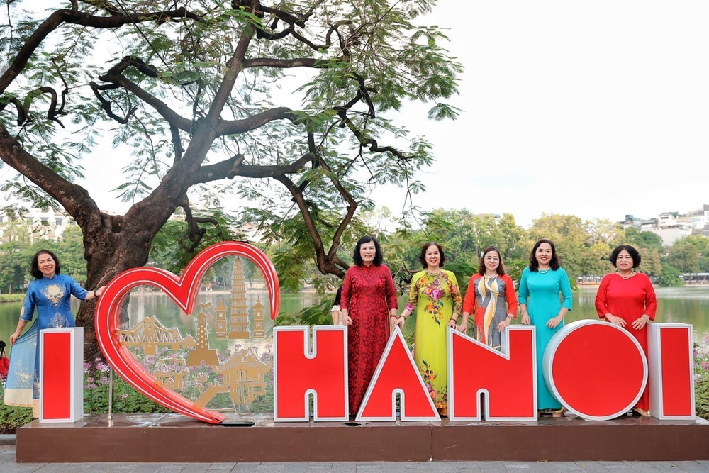 Sống vui, sống khỏe, phát huy vai trò “cây cao bóng cả” - Ảnh 14.